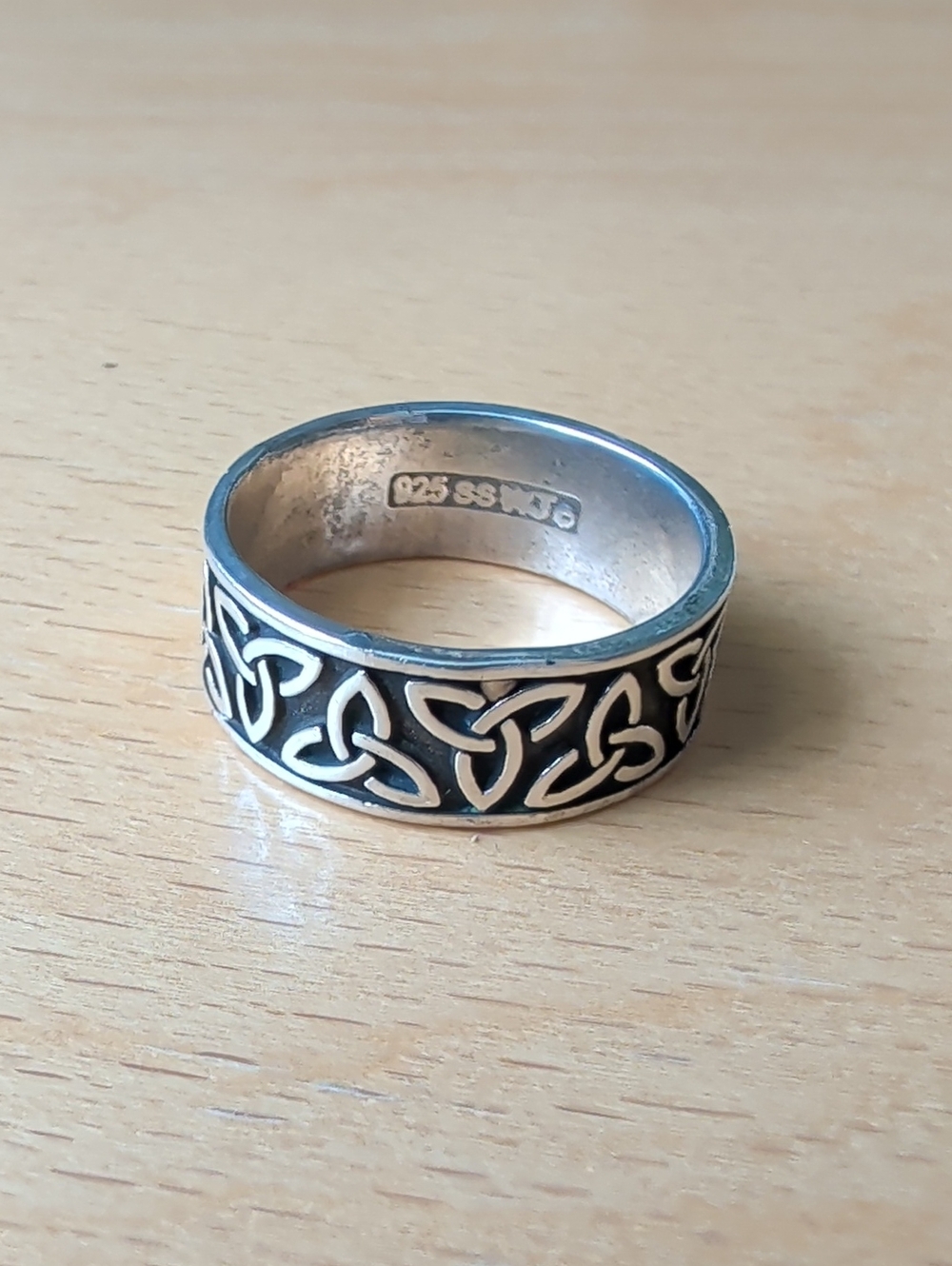 Sterling Silver Celtic Knot Band Ring - Black & Silver